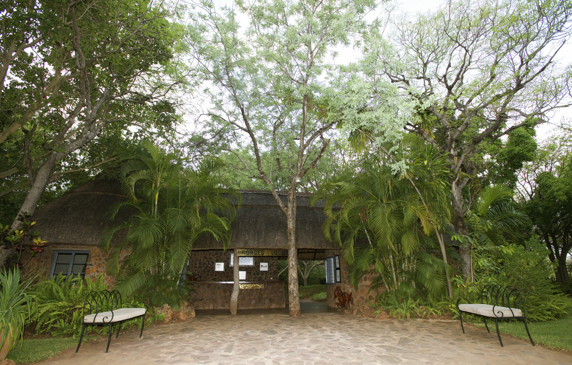 Gorges Lodge Victoria Falls Exterior photo